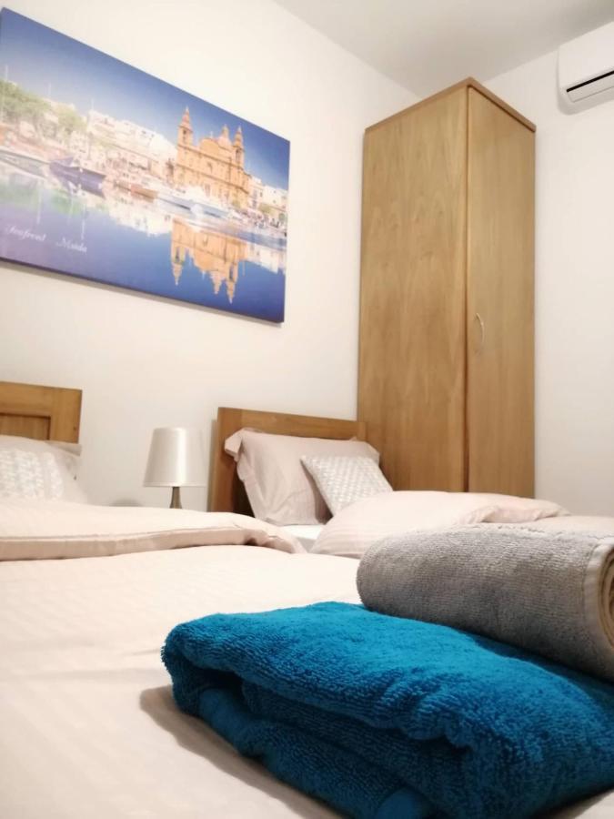 Seabreeze Apartment St. Paul's Bay Bagian luar foto