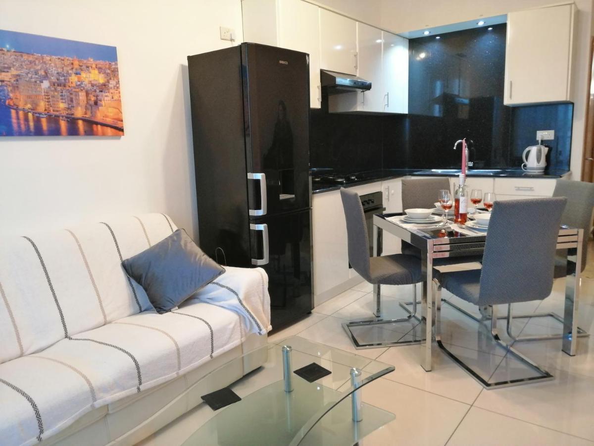 Seabreeze Apartment St. Paul's Bay Bagian luar foto